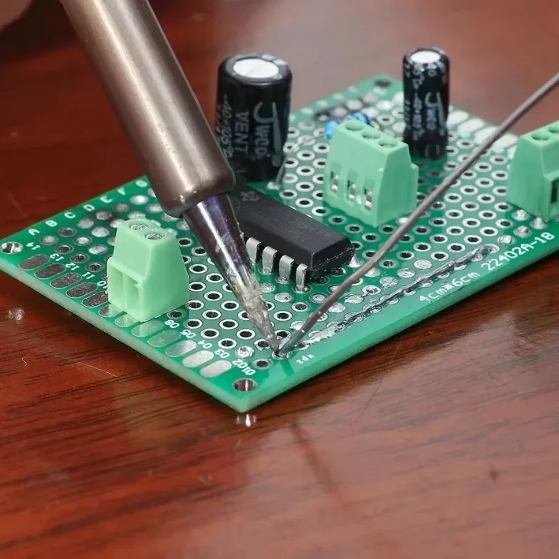 Universal PCB Circuit Protoboa - đánh giá và giá Perfboard